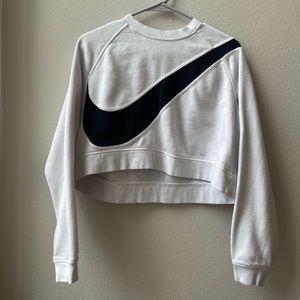 nike crop sweater